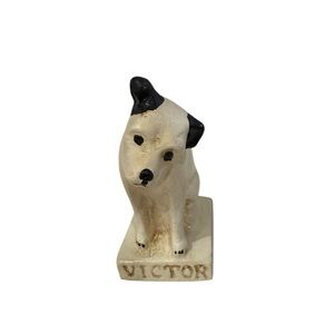 RCA Victor Nipper Dog Chalkware Resin Advertising Dog With  V on collar 4 inch